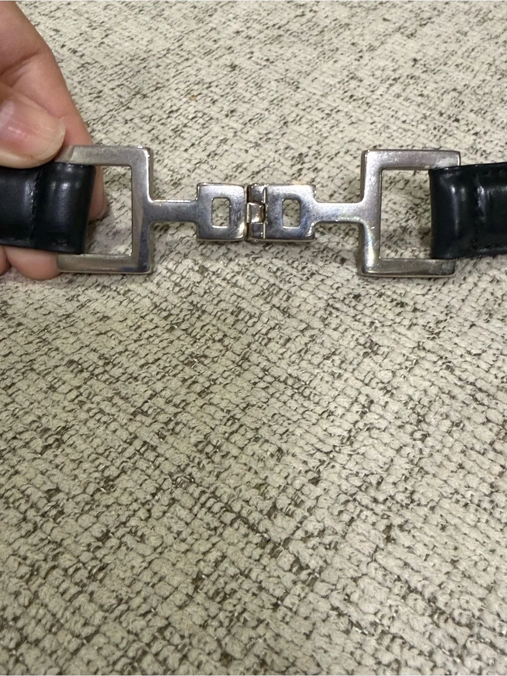 Gucci Black Leather Belt with Silver-Tone Interlocking Buckle